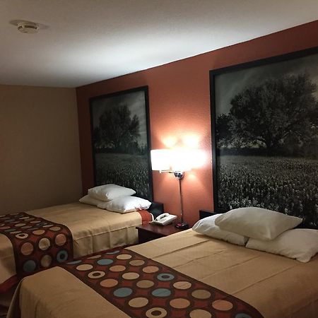 Super 8 By Wyndham Bastrop Tx Motel Kültér fotó