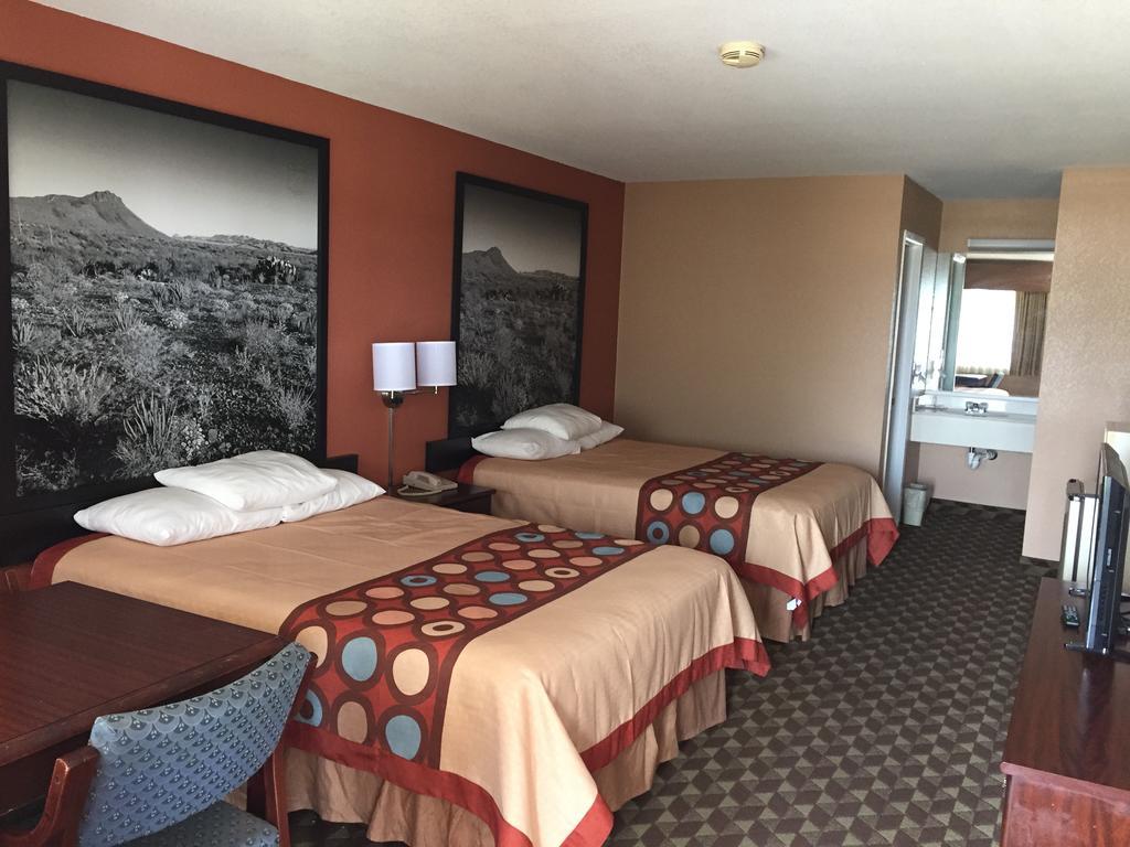 Super 8 By Wyndham Bastrop Tx Motel Kültér fotó