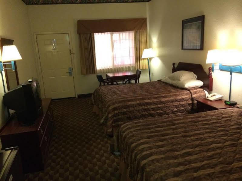 Super 8 By Wyndham Bastrop Tx Motel Kültér fotó